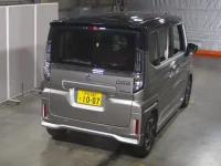 Suzuki SPACIA лот № 256 оценка 6  с аукциона в Японии 1