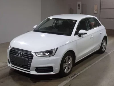 Audi A1  с аукциона в Японии