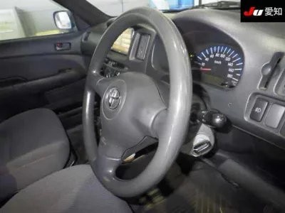 Toyota SUCCEED  с аукциона в Японии