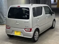 Suzuki WAGON R лот № 3035 оценка 4  с аукциона в Японии 1