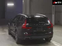 Volvo V60 лот № 4117 оценка 4.5  с аукциона в Японии 1