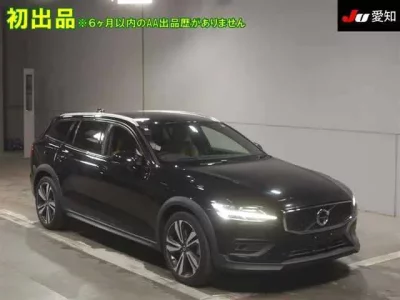 Volvo V60  с аукциона в Японии