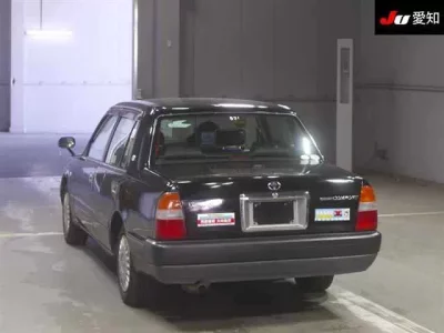 Toyota CROWN COMFORT  с аукциона в Японии