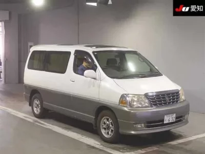 Toyota HIACE  с аукциона в Японии