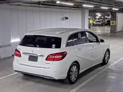 Mercedes-Benz B CLASS
