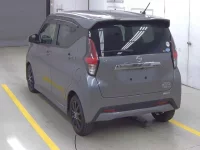 Nissan DAYZ лот № 8015 оценка R  с аукциона в Японии 1