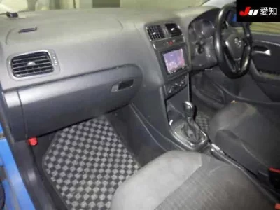 Volkswagen POLO  с аукциона в Японии