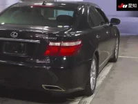 Lexus LS лот № 30675 оценка R  с аукциона в Японии 6