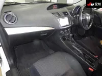 Mazda AXELA лот № 4183 оценка 3.5  с аукциона в Японии 2