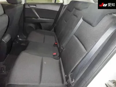 Mazda AXELA  с аукциона в Японии