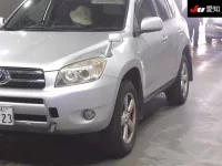 Toyota RAV4 лот № 30701 оценка 3  с аукциона в Японии 2