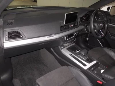 Audi Q5  с аукциона в Японии