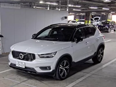 Volvo XC40  с аукциона в Японии