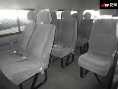 Toyota HIACE  с аукциона в Японии