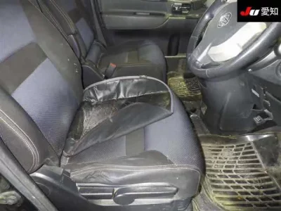 Nissan SERENA  с аукциона в Японии