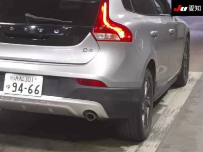 Volvo V40  с аукциона в Японии
