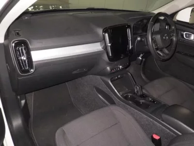 Volvo XC40  с аукциона в Японии