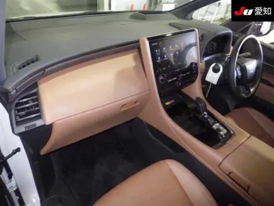 Toyota VELLFIRE  с аукциона в Японии