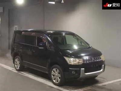 Mitsubishi DELICA D5  с аукциона в Японии