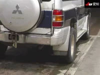Mitsubishi PAJERO лот № 30855 оценка 3.5  с аукциона в Японии 7