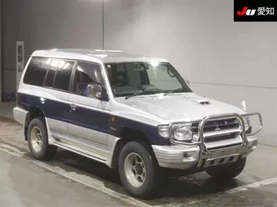 Mitsubishi PAJERO  с аукциона в Японии