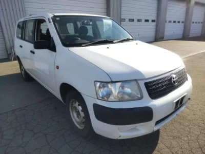 Toyota SUCCEED  с аукциона в Японии