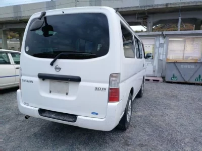 Nissan CARAVAN VAN  с аукциона в Японии