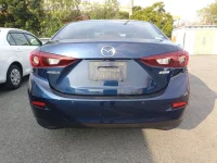 Mazda AXELA лот № 10832 оценка 4  с аукциона в Японии 3