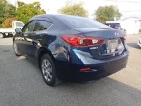 Mazda AXELA лот № 10832 оценка 4  с аукциона в Японии 4