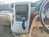 Toyota ALPHARD лот № 121 оценка 4  с аукциона в Японии 4