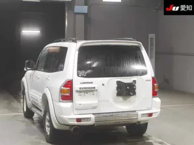 Mitsubishi PAJERO  с аукциона в Японии