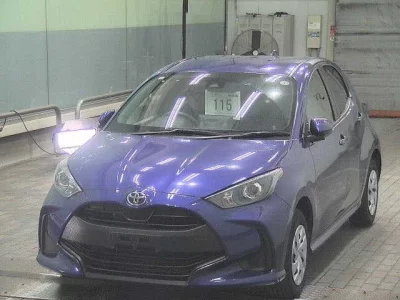 Toyota YARIS  с аукциона в Японии