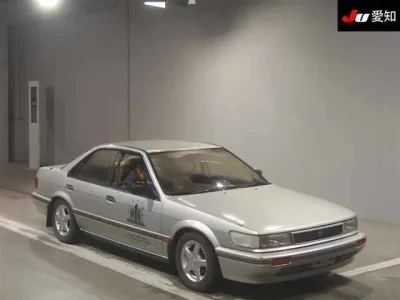 Nissan BLUEBIRD  с аукциона в Японии