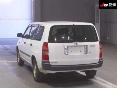 Toyota SUCCEED  с аукциона в Японии