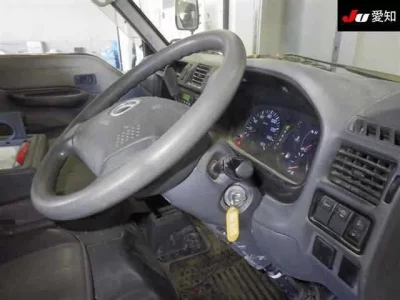 Mazda BONGO VAN  с аукциона в Японии