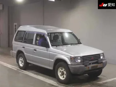 Mitsubishi PAJERO  с аукциона в Японии