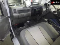 Toyota DYNA лот № 20040 оценка R  с аукциона в Японии 2