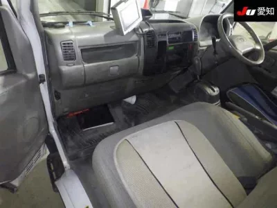 Toyota DYNA  с аукциона в Японии