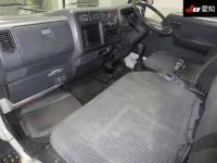 Toyota DYNA лот № 20043 оценка 3.5  с аукциона в Японии 2