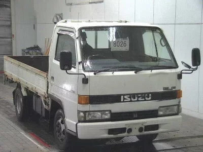 Isuzu ELF  с аукциона в Японии