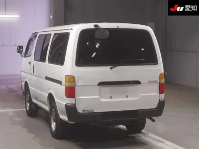 Toyota HIACE VAN  с аукциона в Японии
