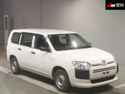 Toyota SUCCEED  с аукциона в Японии