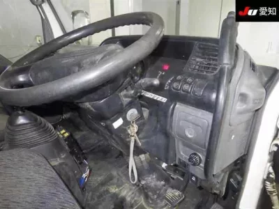 Isuzu ELF  с аукциона в Японии