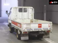 Toyota HIACE TRUCK лот № 7001 оценка 3.5  с аукциона в Японии 1