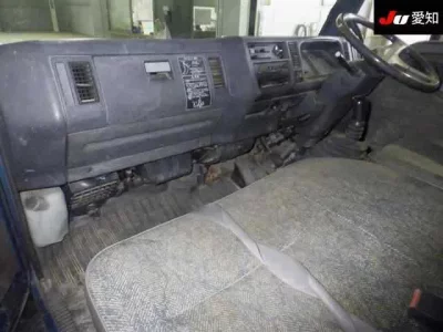 Mazda TITAN  с аукциона в Японии