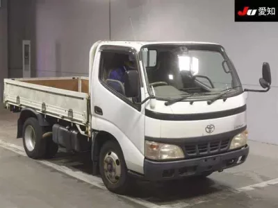 Toyota DYNA  с аукциона в Японии
