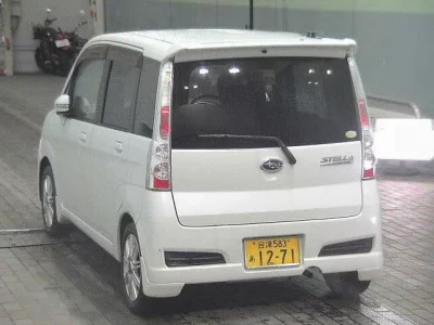 Subaru STELLA