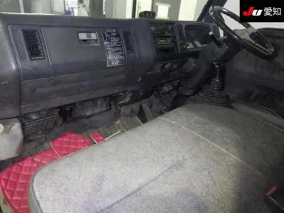 Mazda TITAN  с аукциона в Японии