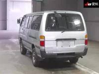 Toyota HIACE VAN лот № 20101 оценка R  с аукциона в Японии 1