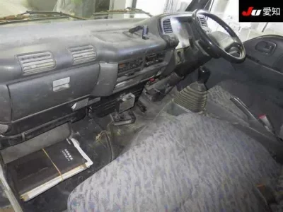 Isuzu ELF  с аукциона в Японии